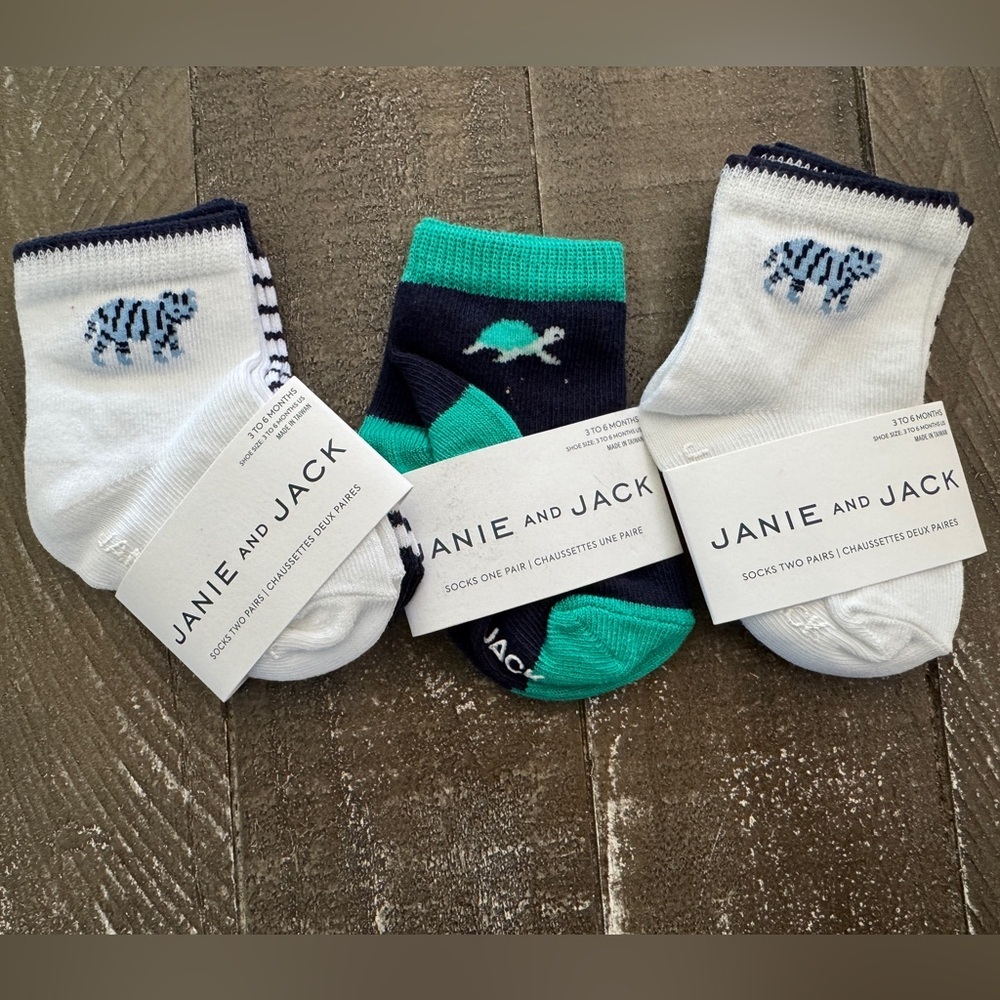 JANIE AND JACK NEW Boys Sock Bundle 3-6 months 2 packs‎ of 2 and One Single